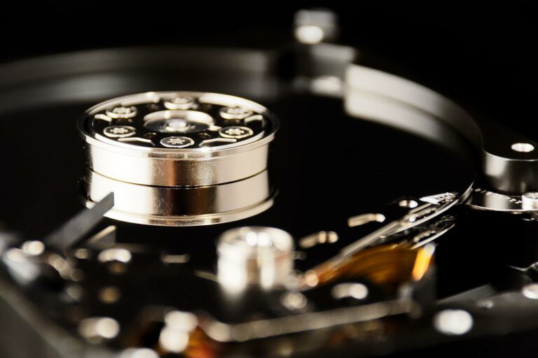 should-i-destroy-hard-drive-before-recycling-6-best-tips